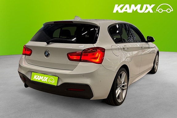 BMW 118i 4 of 26