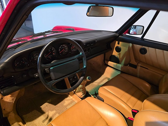 Porsche 911 Turbo 8 of 10