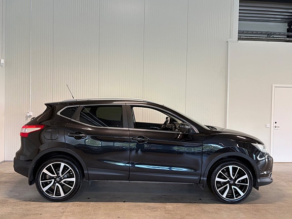 Nissan Qashqai 2 of 5
