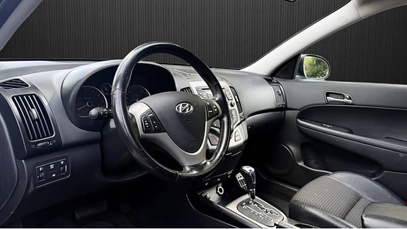 Hyundai i30 5 of 5