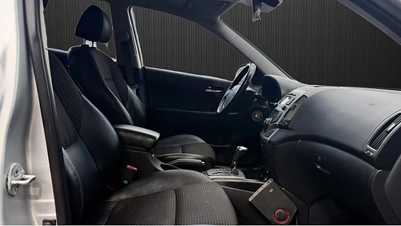 Hyundai i30 7 of 8