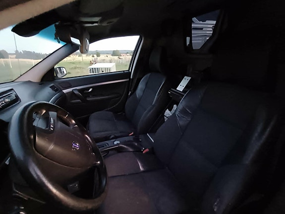 Volvo S80 5 of 6