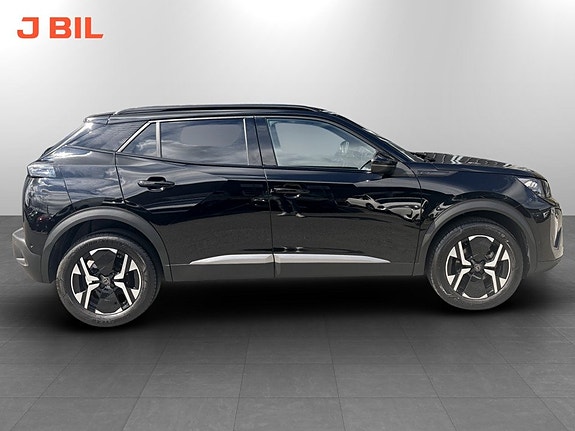 Peugeot 2008 15 of 17