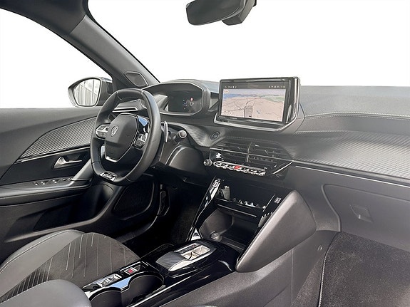 Peugeot 2008 13 of 17