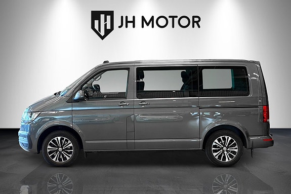 Volkswagen Multivan 4 of 20