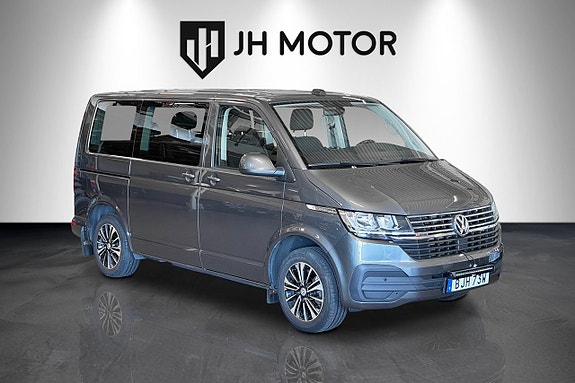 Volkswagen Multivan 9 of 20