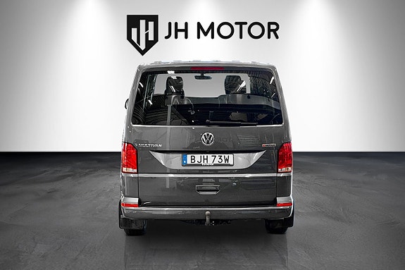 Volkswagen Multivan 6 of 20