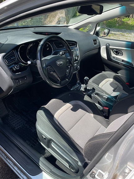Kia Ceed 3 of 5