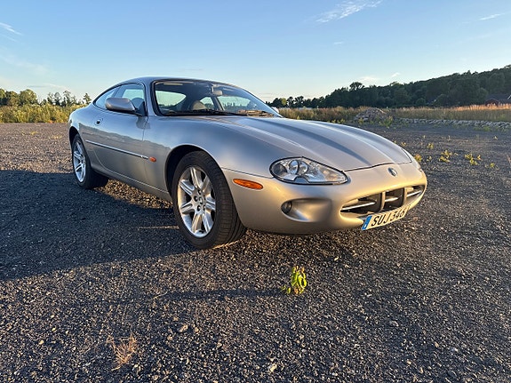 Jaguar XK 22 of 26