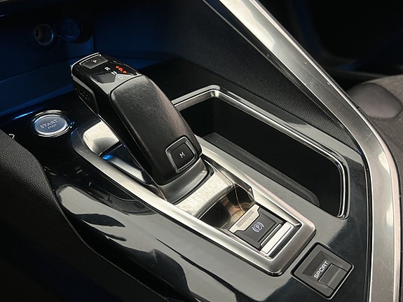 Peugeot 3008 25 of 30