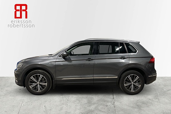 Volkswagen Tiguan 2 of 5