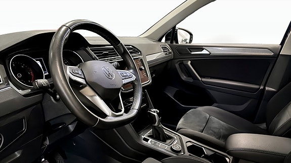 Volkswagen Tiguan 7 of 12