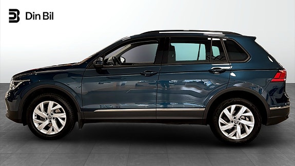Volkswagen Tiguan 2 of 12