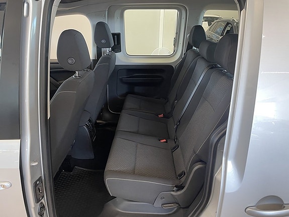 Volkswagen Caddy 12 of 18