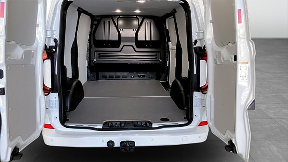 Volkswagen Transporter 12 of 13