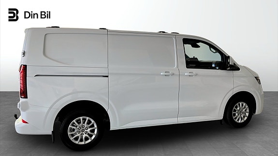 Volkswagen Transporter 2 of 5