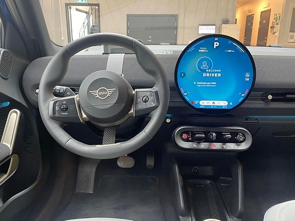 MINI Aceman E 8 of 15