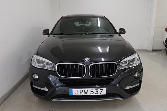 BMW X6 2 of 5