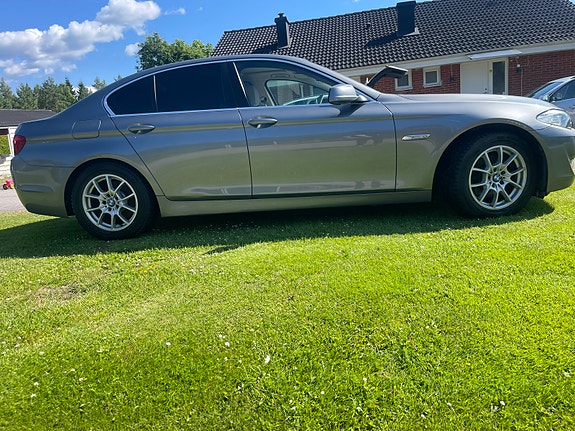BMW 520d 4 of 10