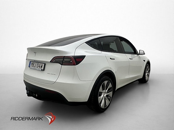 Tesla Model Y 5 of 5