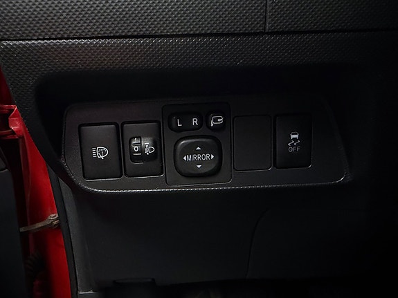 Toyota Auris 16 of 25