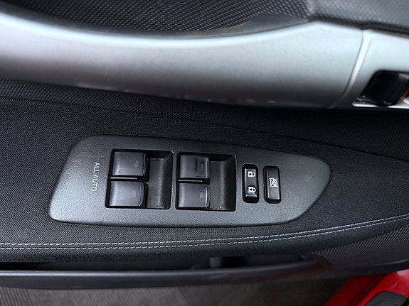 Toyota Auris 15 of 25
