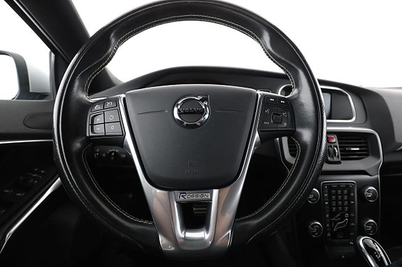 Volvo V40 19 of 30