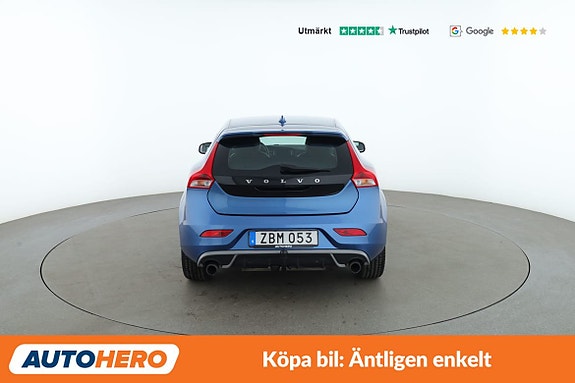 Volvo V40 4 of 30