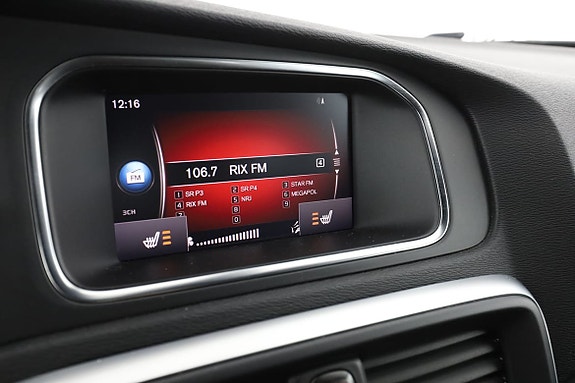 Volvo V40 21 of 30