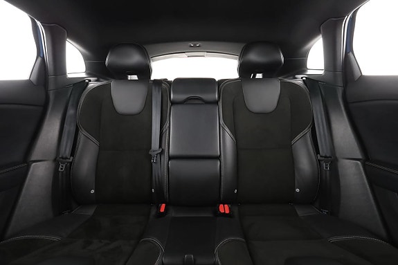 Volvo V40 16 of 30