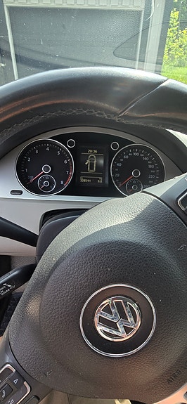 Volkswagen Passat 4 of 6