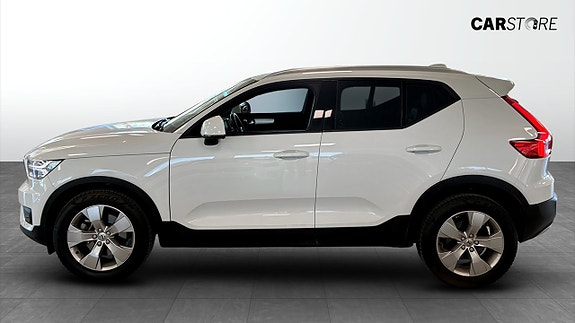 Volvo XC40 6 of 23