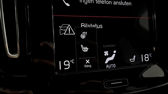 Volvo XC40 15 of 23
