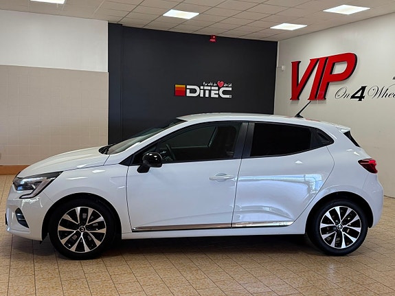 Renault Clio 4 of 24
