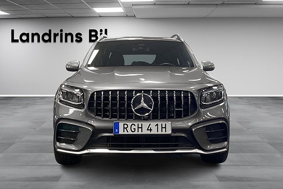 Mercedes-Benz GLB250+ 2 of 5