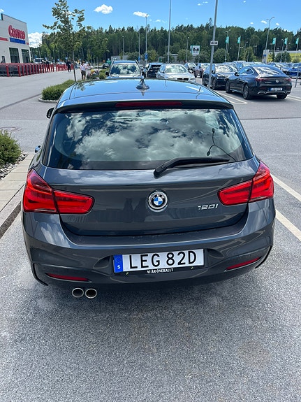 BMW 120i 7 of 13