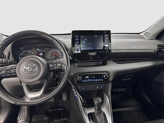 Toyota Yaris 10 of 13