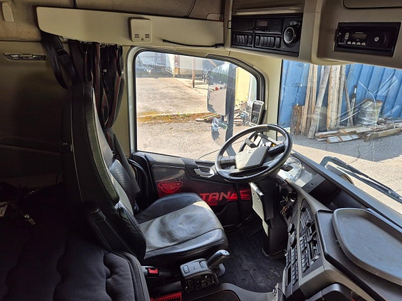 Volvo FH540 4 of 19
