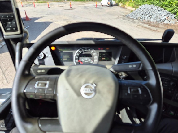 Volvo FH540 7 of 19