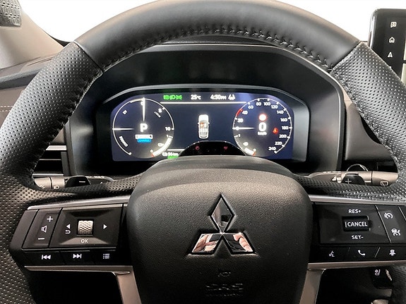 Mitsubishi Outlander 12 of 18