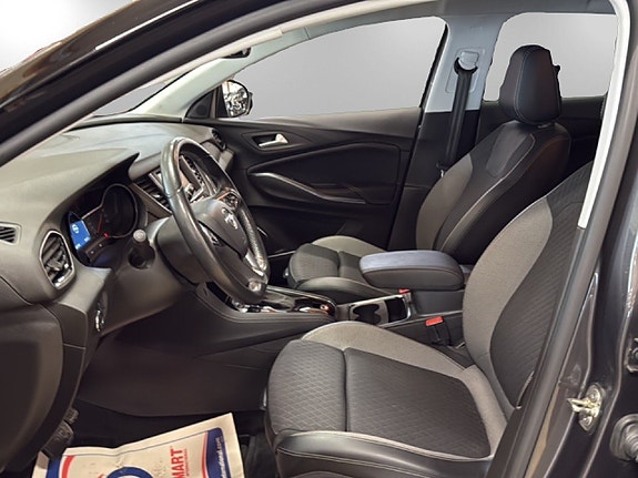 Opel Grandland X 8 of 15