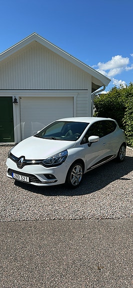 Renault Clio 2 of 7