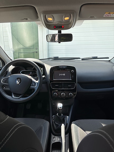 Renault Clio 6 of 7