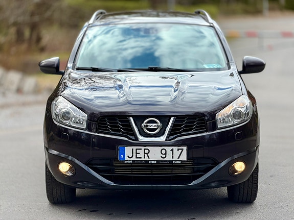 Nissan Qashqai+2 2 of 5