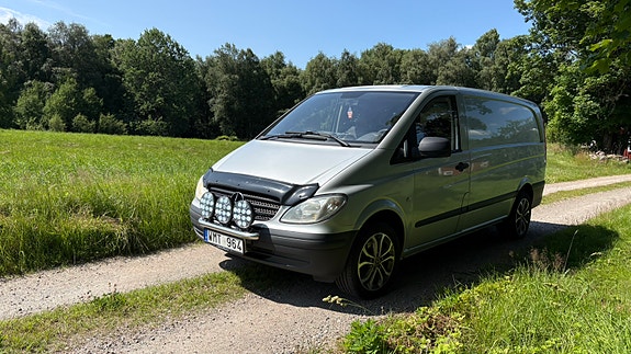 Mercedes-Benz Vito 115 2 of 5