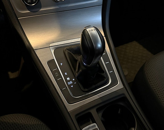 Volkswagen Golf VII 15 of 17