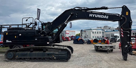 Hyundai HX 300 AL 2 of 7