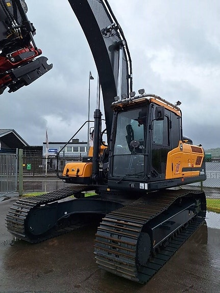 Hyundai HX 300 AL 5 of 6