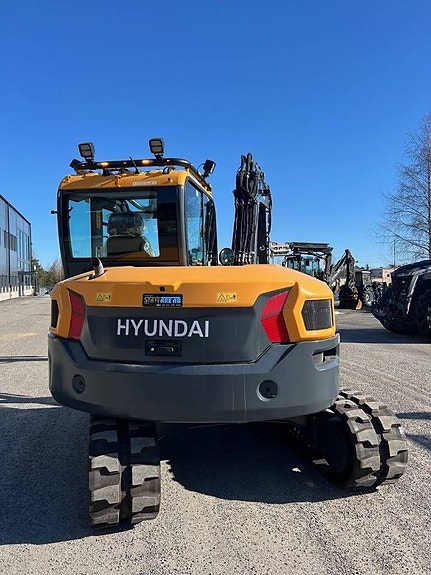 Hyundai HX 85 A 2 of 12