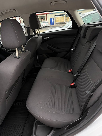 Ford Focus 6 of 16